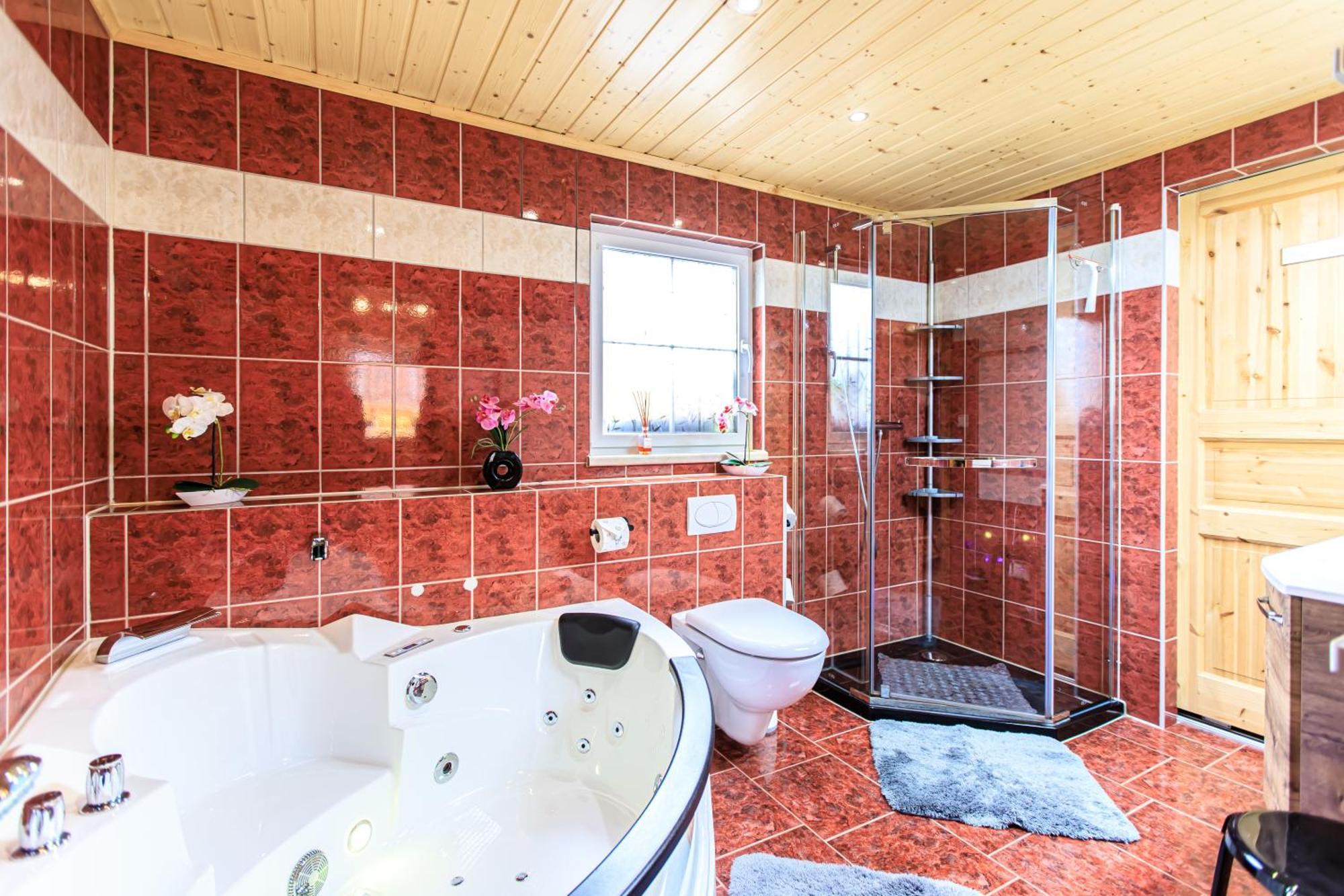 Ferienhaus Sissi Mit Whirlpool, Sauna U Sehr Ruhig Großschönau Exterior foto